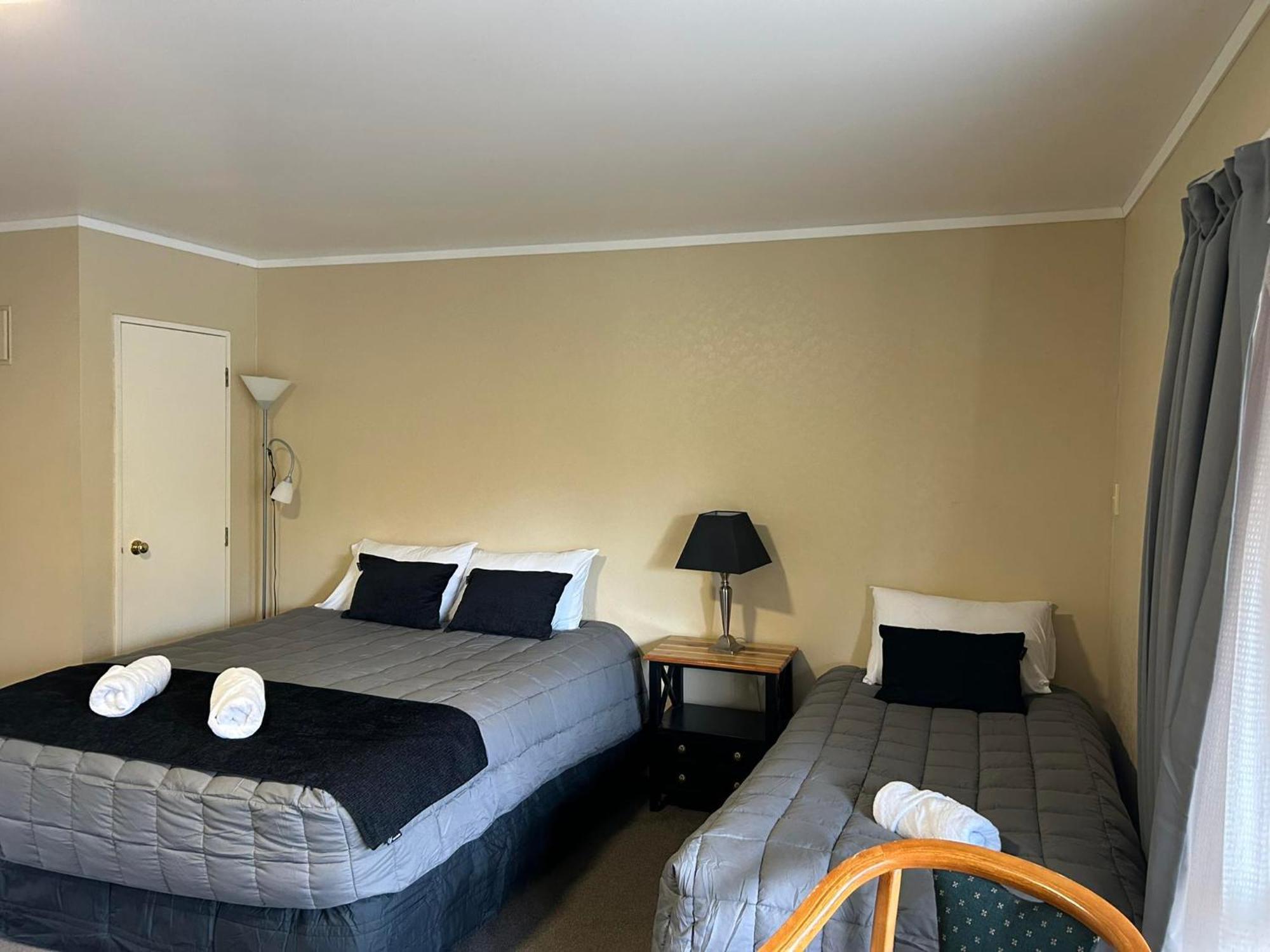Kiwi Park Motels Murchison Exteriör bild