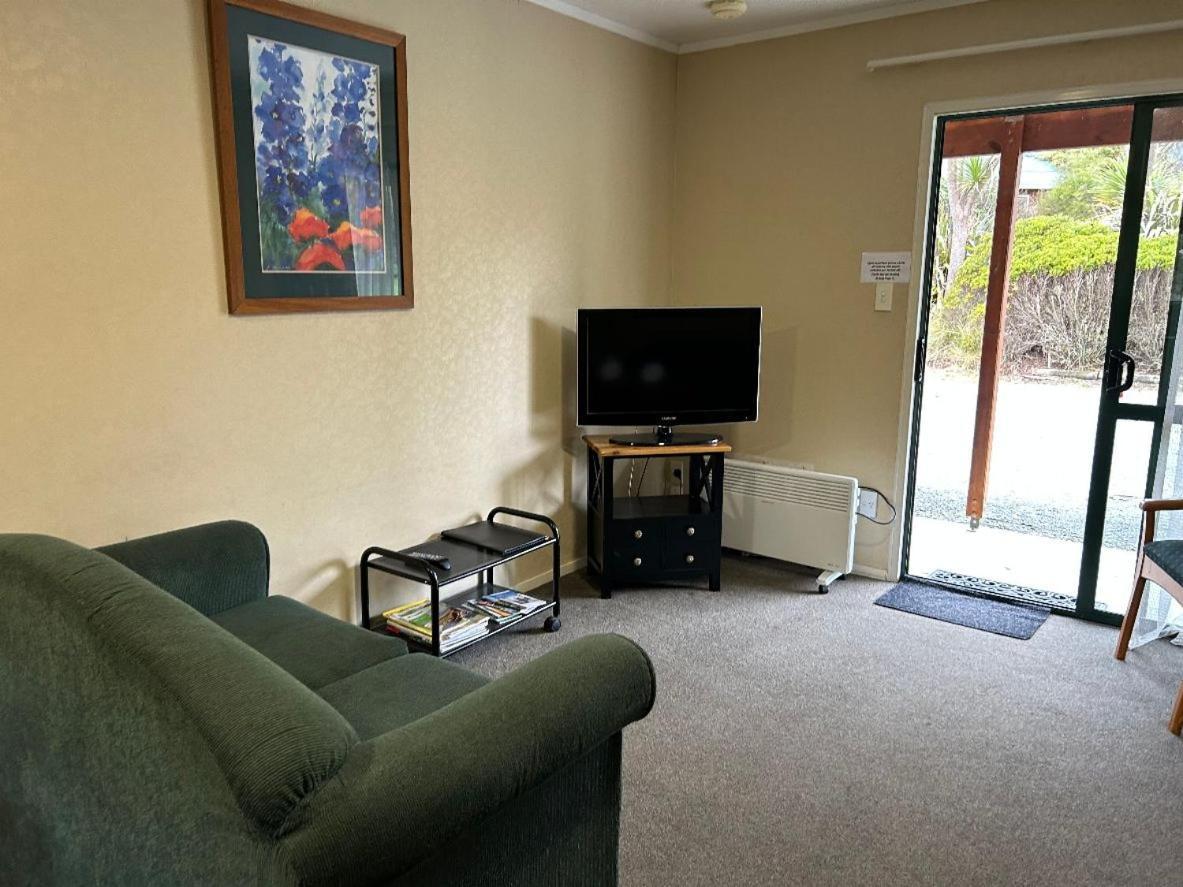 Kiwi Park Motels Murchison Exteriör bild