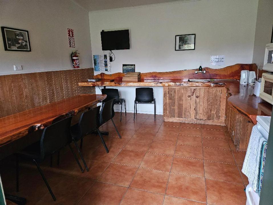 Kiwi Park Motels Murchison Rum bild