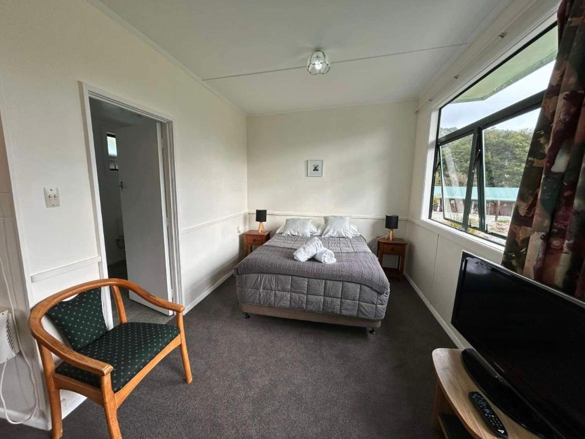 Kiwi Park Motels Murchison Exteriör bild