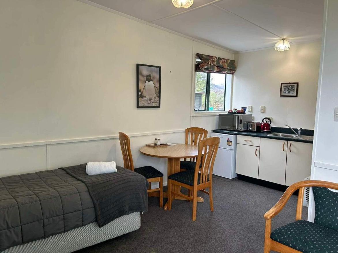 Kiwi Park Motels Murchison Exteriör bild