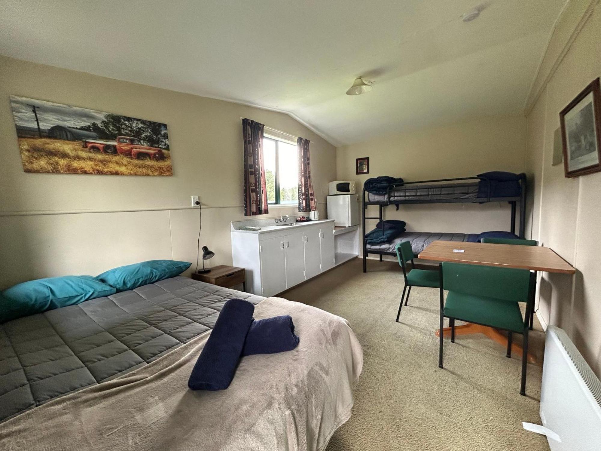 Kiwi Park Motels Murchison Exteriör bild