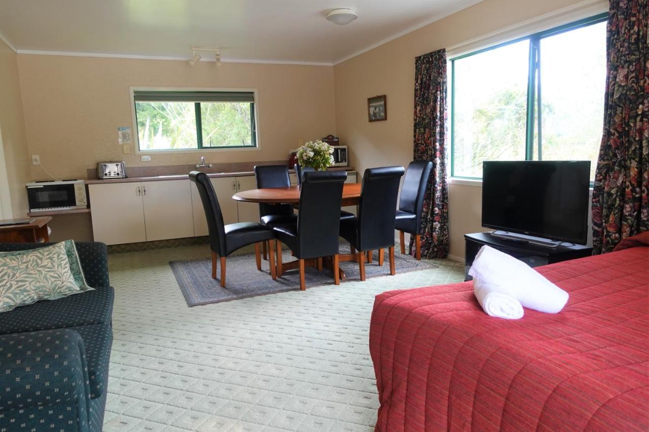 Kiwi Park Motels Murchison Exteriör bild