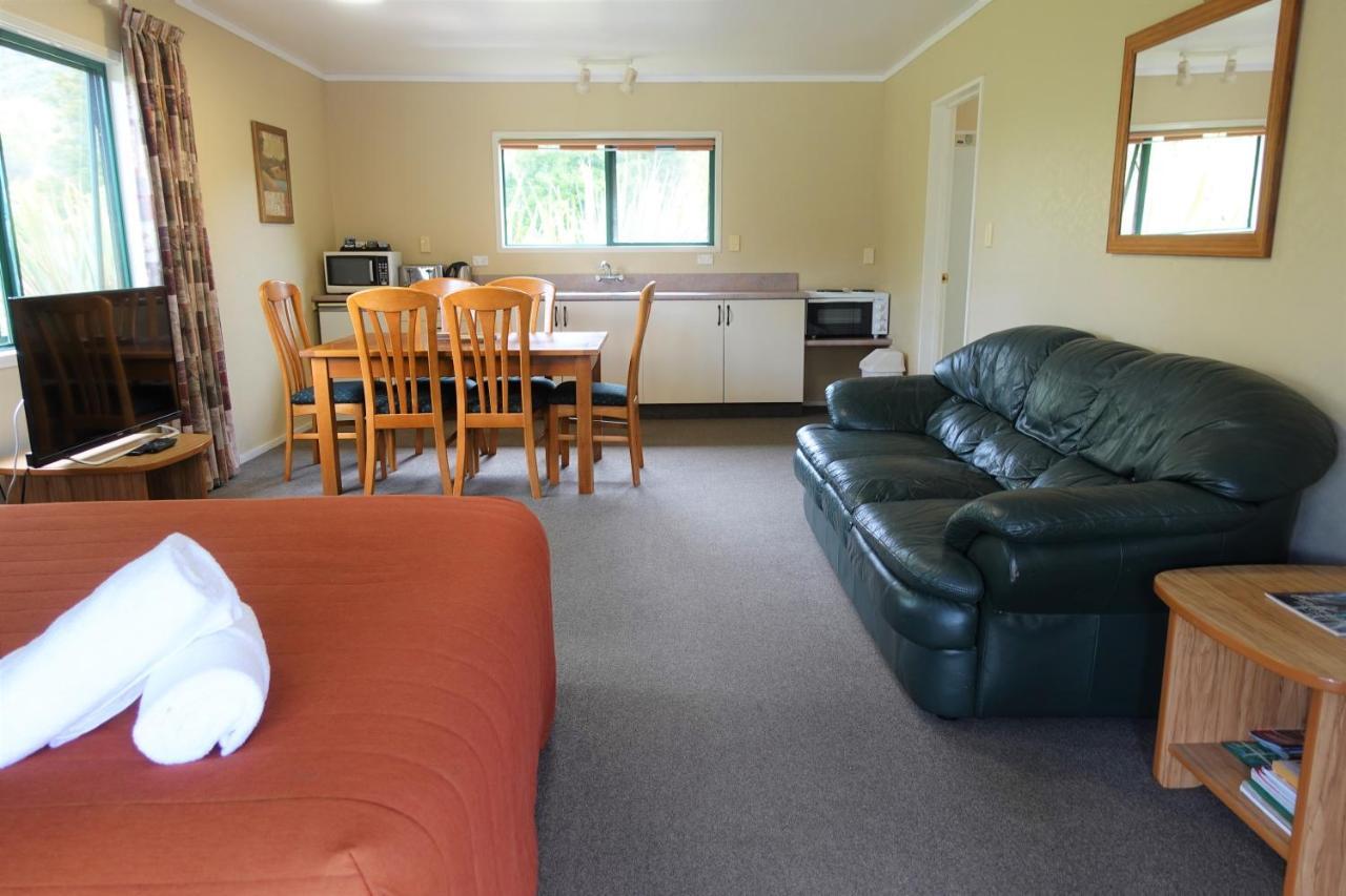 Kiwi Park Motels Murchison Exteriör bild